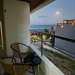 Apartamento Completo Em Ponta Negra 50M Do Mar